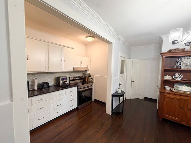 213 Harris Ave, Woonsocket, RI 02895