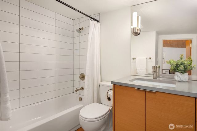 113 NW Lake Roesiger Road, Snohomish, WA 98290