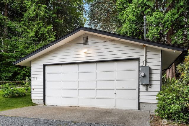 113 NW Lake Roesiger Road, Snohomish, WA 98290