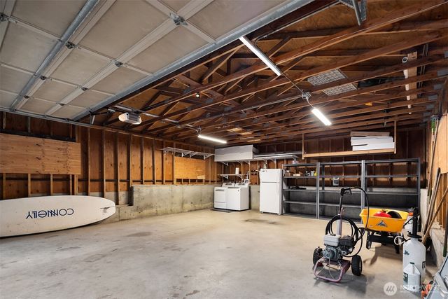 113 NW Lake Roesiger Road, Snohomish, WA 98290