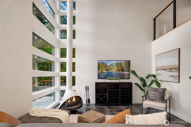 113 NW Lake Roesiger Road, Snohomish, WA 98290