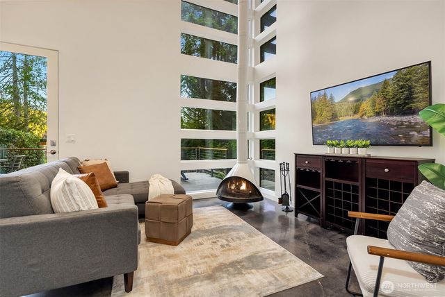113 NW Lake Roesiger Road, Snohomish, WA 98290