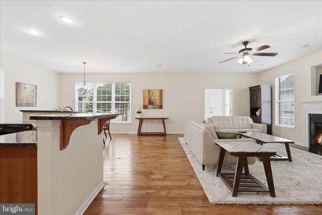 25202 JUSTICE DR, Chantilly, VA 20152