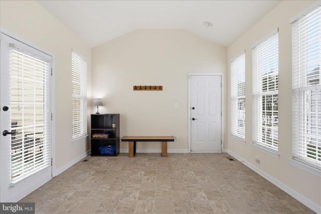 25202 JUSTICE DR, Chantilly, VA 20152
