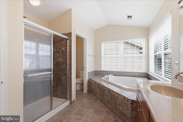 25202 JUSTICE DR, Chantilly, VA 20152