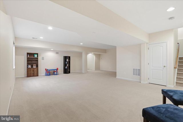 25202 JUSTICE DR, Chantilly, VA 20152
