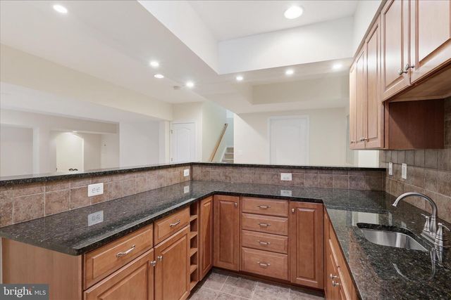 25202 JUSTICE DR, Chantilly, VA 20152