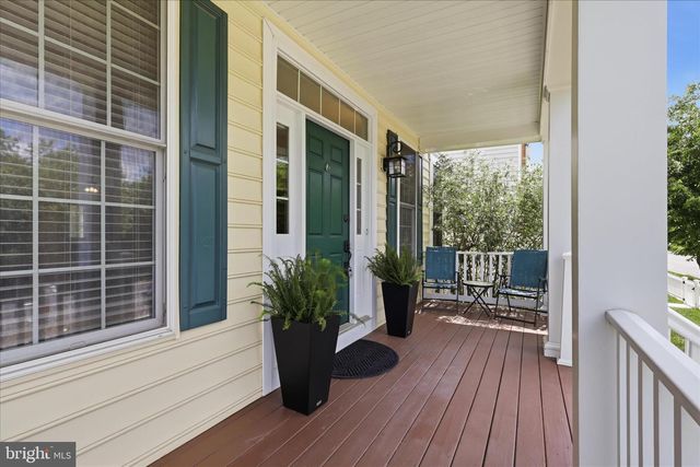 25202 JUSTICE DR, Chantilly, VA 20152