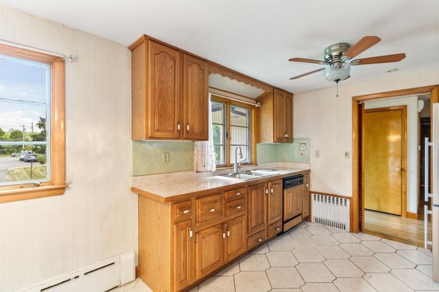 28 Richardi Lane, Braintree, MA 02184