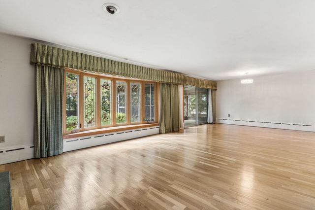 28 Richardi Lane, Braintree, MA 02184