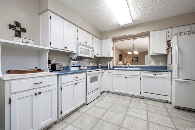 1 Cortez Way, Hot Springs Village, AR 71909