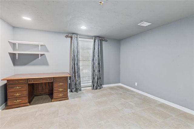 36 Ridgeview Drive, Chickasaw, AL 36611