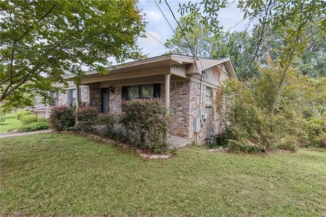 36 Ridgeview Drive, Chickasaw, AL 36611