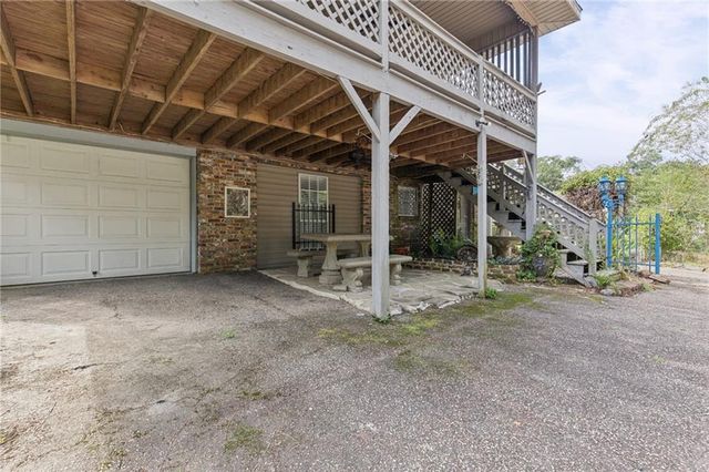 36 Ridgeview Drive, Chickasaw, AL 36611