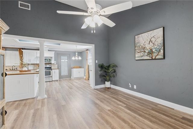 36 Ridgeview Drive, Chickasaw, AL 36611