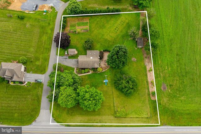 1504 BRUNNERVILLE RD, Lititz, PA 17543