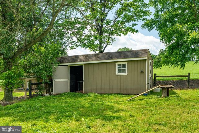 1504 BRUNNERVILLE RD, Lititz, PA 17543