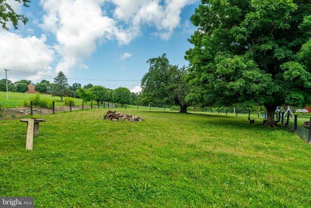 1504 BRUNNERVILLE RD, Lititz, PA 17543