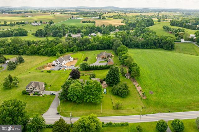 1504 BRUNNERVILLE RD, Lititz, PA 17543