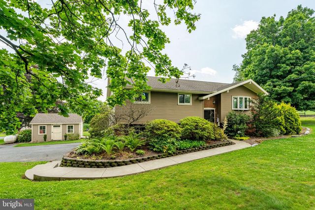 1504 BRUNNERVILLE RD, Lititz, PA 17543