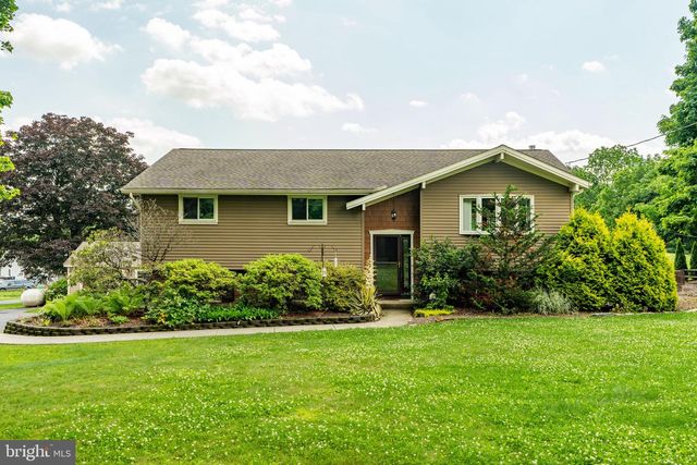 1504 BRUNNERVILLE RD, Lititz, PA 17543