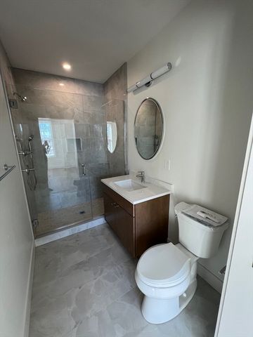 105 Sea Street 205, Quincy, MA 02169