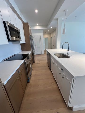 105 Sea Street 205, Quincy, MA 02169