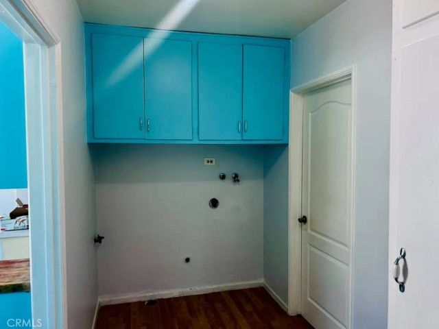 1073 E Plymouth Street, Long Beach, CA 90805