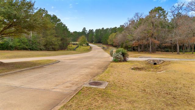 4504 Mistywood Court, Montgomery, TX 77316