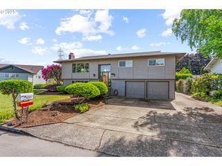 6015 Nw PERTHSHIRE Rd, Vancouver, WA 98663