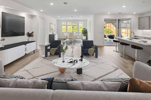 2420 Briar Meadow Cir, Auburn, CA 95603