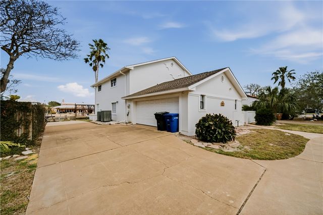 14022 N Cabana St, Corpus Christi, TX 78418