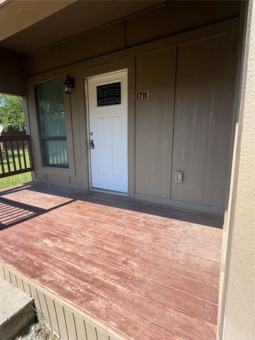 1711 Oriental Street, Bonham, TX 75418