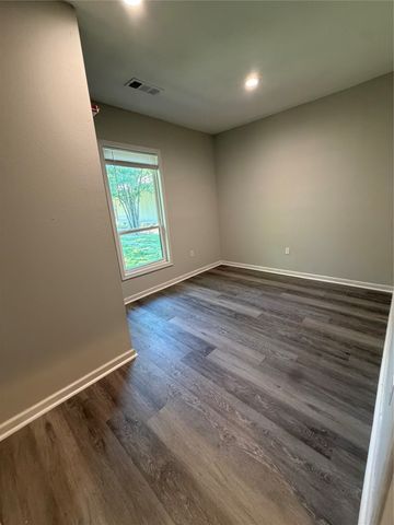 1711 Oriental Street, Bonham, TX 75418