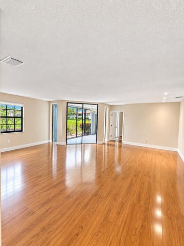 5115 EUROPA Drive B, Boynton Beach, FL 33437