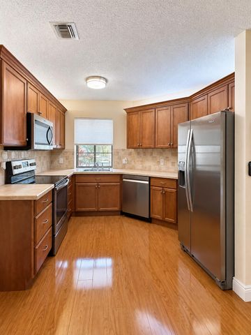5115 EUROPA Drive B, Boynton Beach, FL 33437