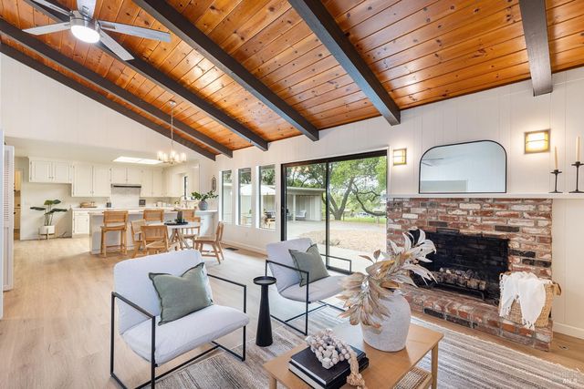 520 Fair Ave, Petaluma, CA 94952