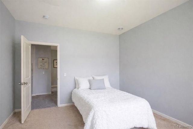 12487 First Avenue, Southgate, MI 48195