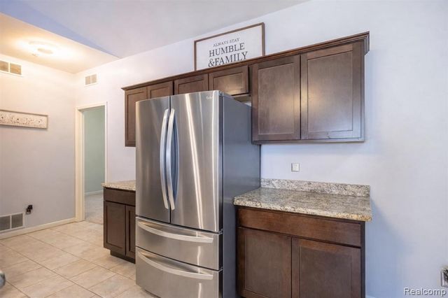 12487 First Avenue, Southgate, MI 48195