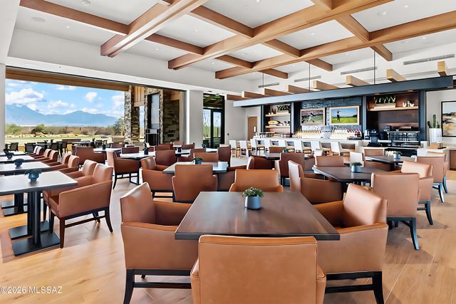 1717 E Sage Thrasher Drive, Green Valley, AZ 85614