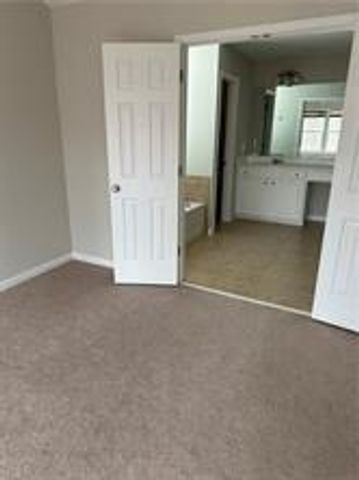 520 Hammersmith Drive, Suwanee, GA 30024