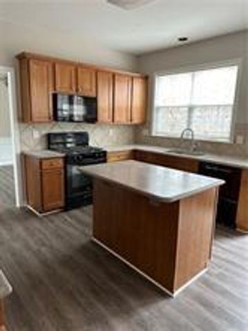 520 Hammersmith Drive, Suwanee, GA 30024