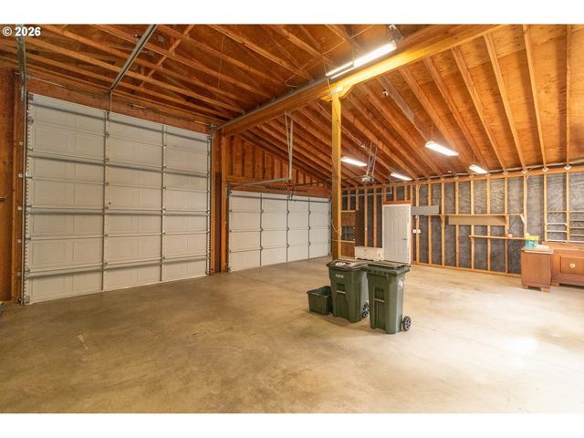 613 GLENBROOK Cir, Florence, OR 97439