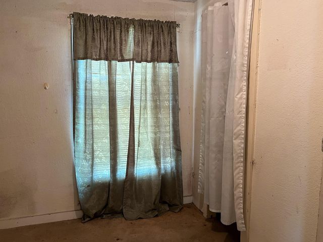 103 Avenue I, El Campo, TX 77437