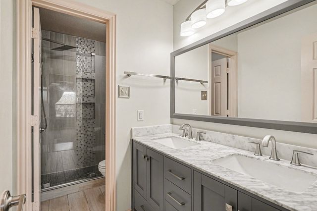 6707 Canyon Crest Drive, Fort Worth, TX 76132