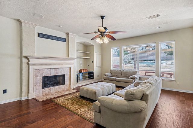 6707 Canyon Crest Drive, Fort Worth, TX 76132