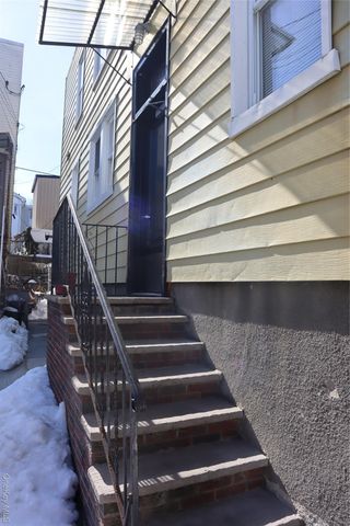 6034 56th Road 2, Maspeth, NY 11378