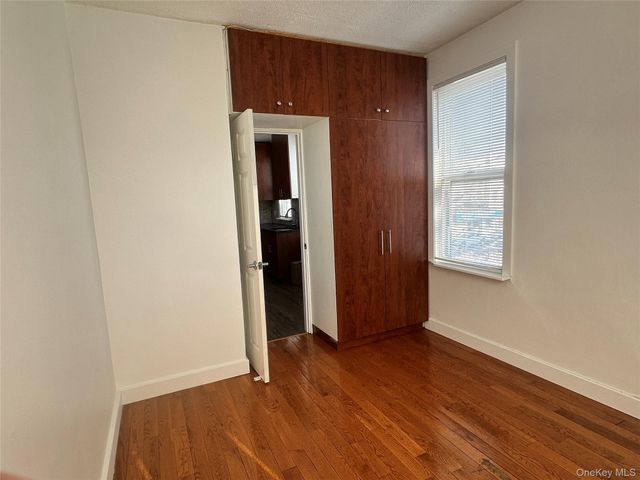 6034 56th Road 2, Maspeth, NY 11378