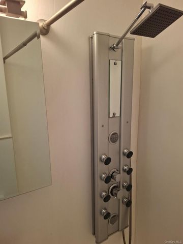 6034 56th Road 2, Maspeth, NY 11378