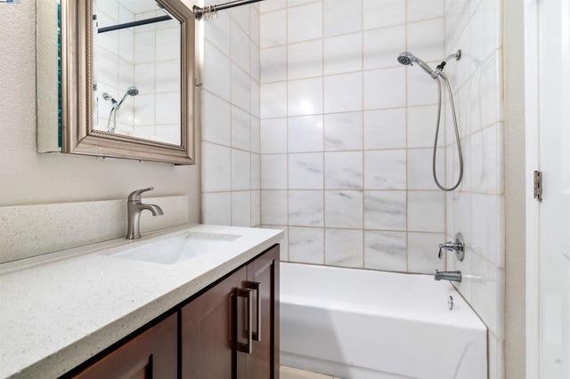 3443 Pepperwood Ter 102, Fremont, CA 94536